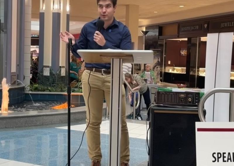Jack Ibinson presenting about preventive screenings at the 2022 Health & Education Expo at the Westmoreland Mall.