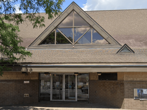 front entrance to Philadelphia department of public health, health center 6